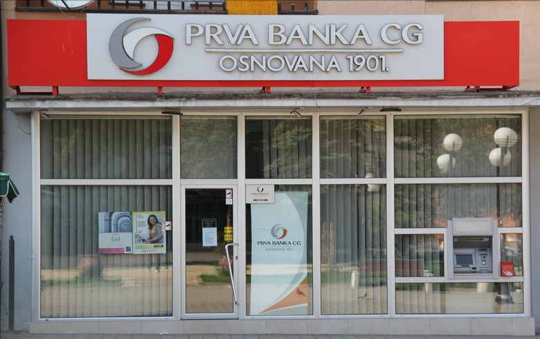 Prva banka demantovala navode: Milan Đukanović nikada nije radio kod nas