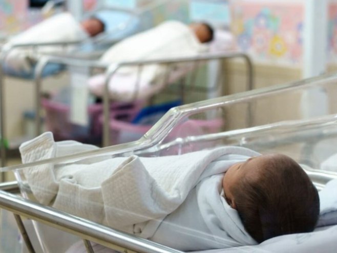 Crna Gora bilježi rekordan pad nataliteta, stručnjaci pozivaju na promjenu politike