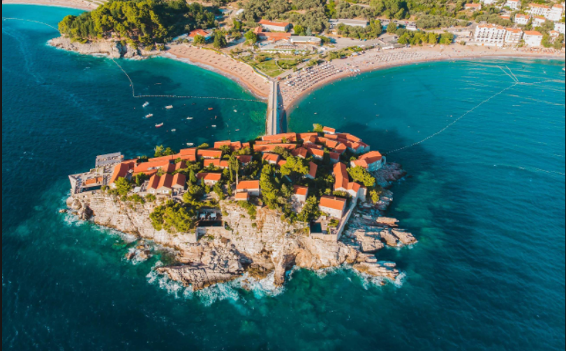 Simbol crnogorskog turizma otvorio vrata: Aman Sveti Stefan od danas ponovo prima goste