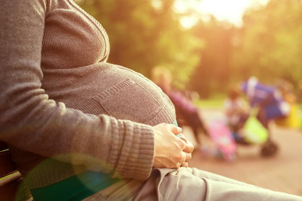 Partnerke preduzetnika mogle bi dobiti naknadu za materinstvo