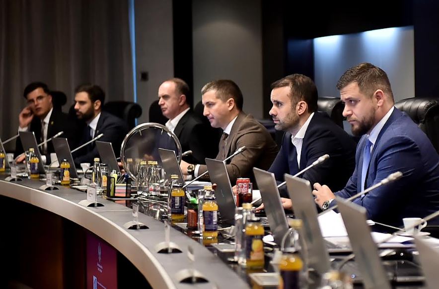 Vlada u minusu skoro 100 miliona eura