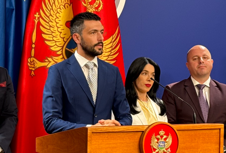Potpisan sporazum vlasti i dijela opozicije; Živković: Opozicija je pokazala da su joj bitniji državni od partijskih interesa