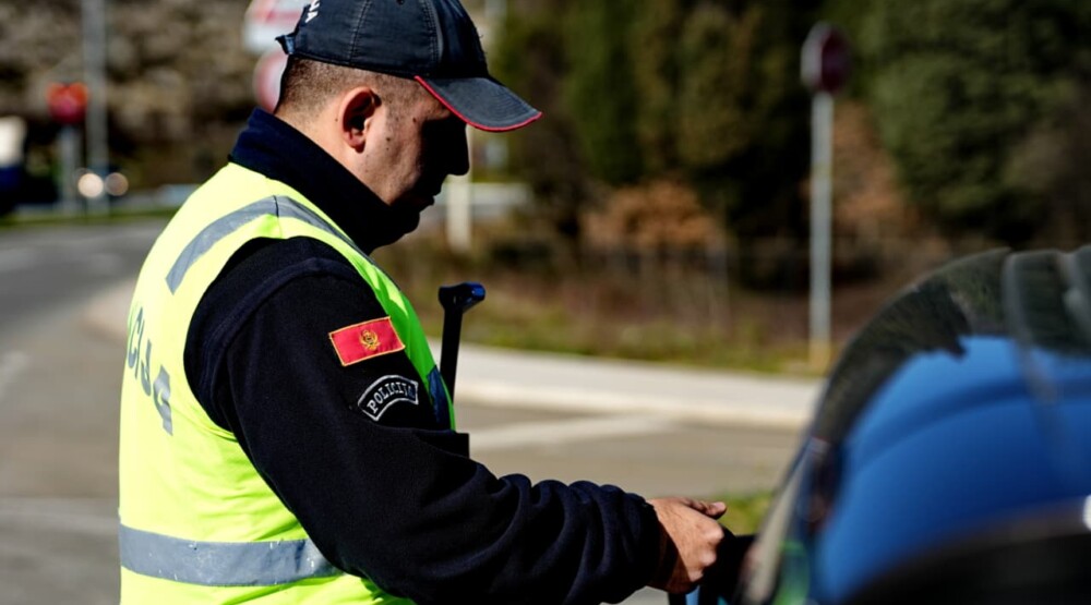 Taksista odbio testiranje na narkotike, osuđen na 16 dana zatvora
