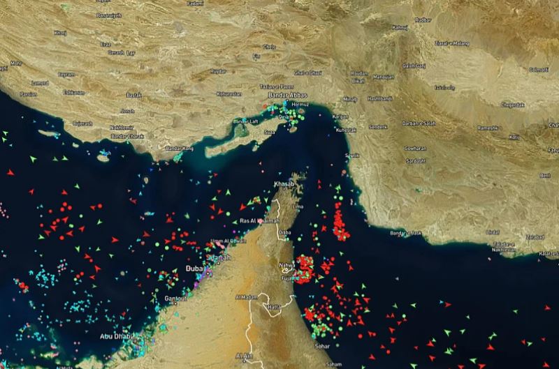 Nove tenzije u Ormuskom moreuzu: Iran pogodio brodove, katarskom tankeru prijeti eksplozija