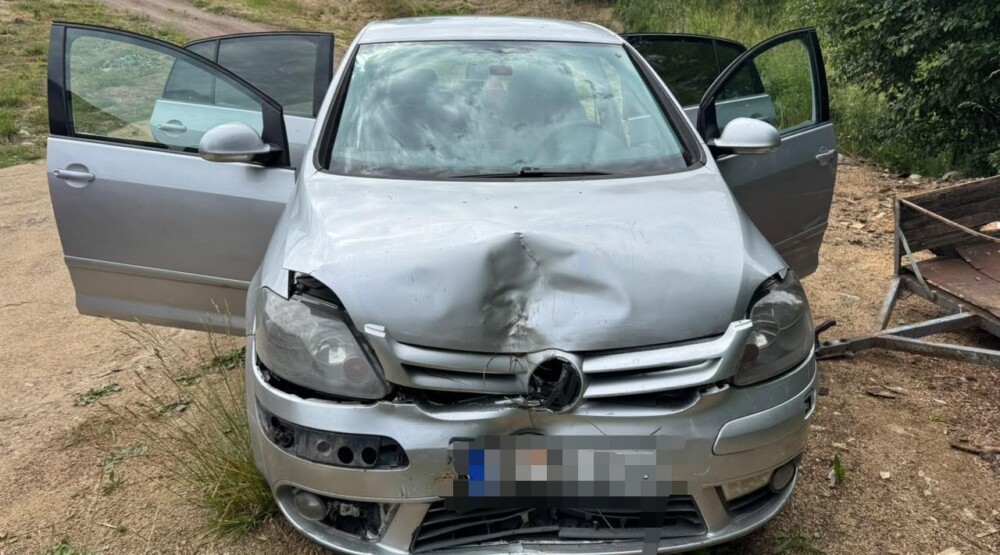 Krivična prijava protiv tri maloljetnika: Osumnjičeni da su ukrali vozilo i slupali ga