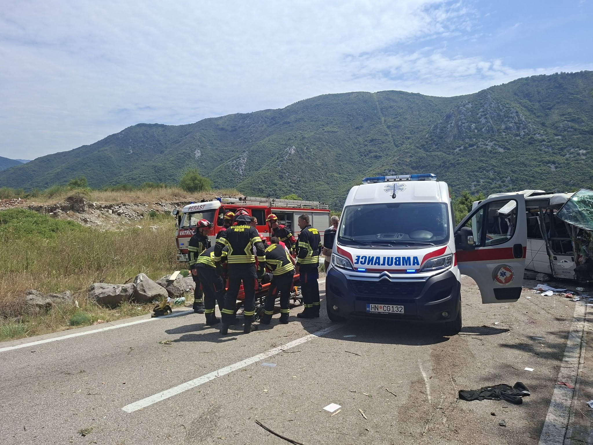 UP: Poginula jedna osoba, 17 povrijeđenih, preliminarne informacije ukazuju na premor vozača