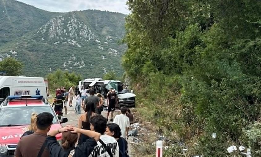 Udes na putu Kotor – Nikšić: Povrijeđeno više osoba