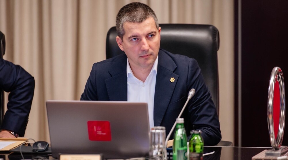 Bečić povodom usvajanja ustavnih reformi: Čestitke za svih 56 poslanika koji su pokazali zrelost, mudrost i odgovornost