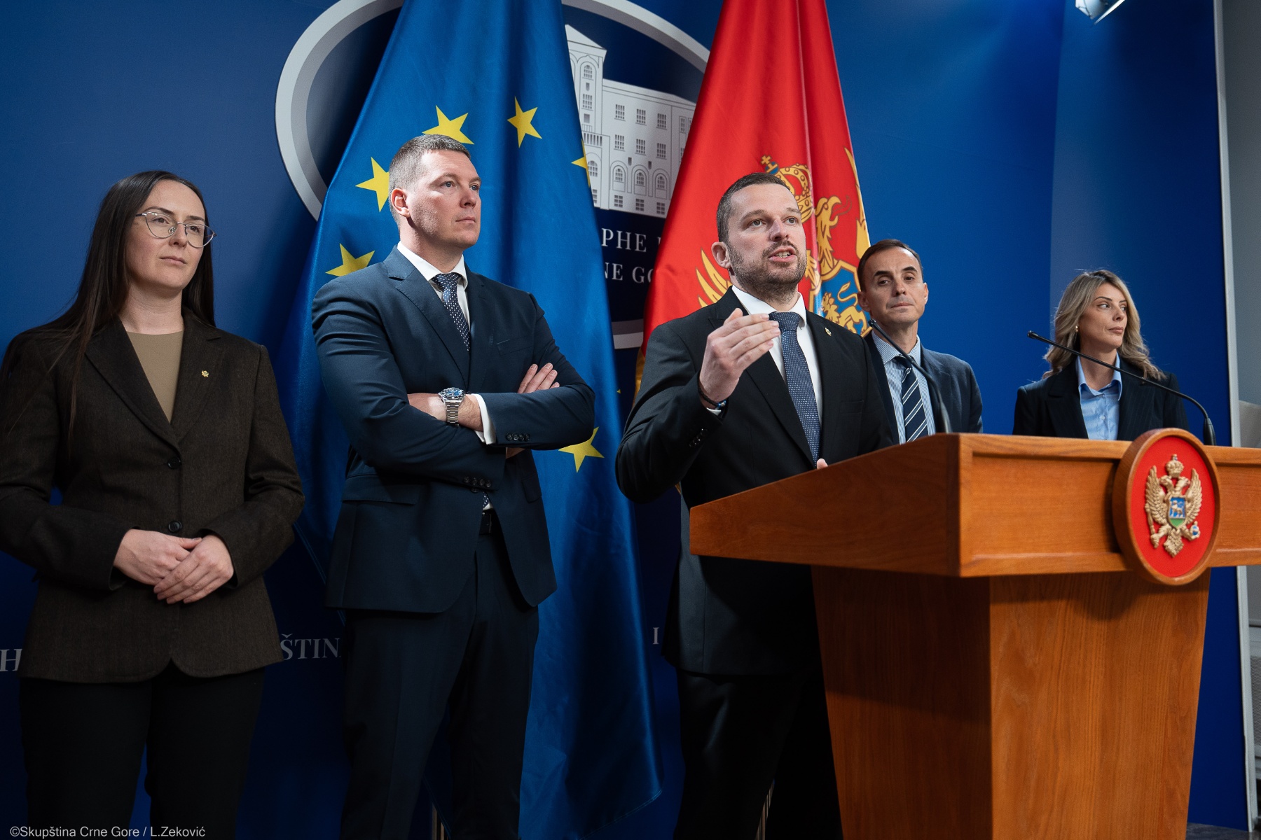 URA predložila novi zakon: Povećati sve penzije za 120 eura, minimalna penzija da bude na nivou dvije trećine minimalne zarade